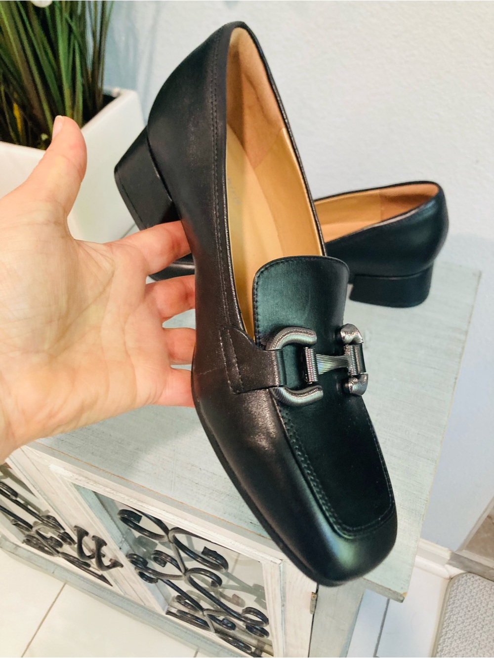 NWOB Easy Spirit E-Flex SeFranny Black Leather Slip On Loafers 8M